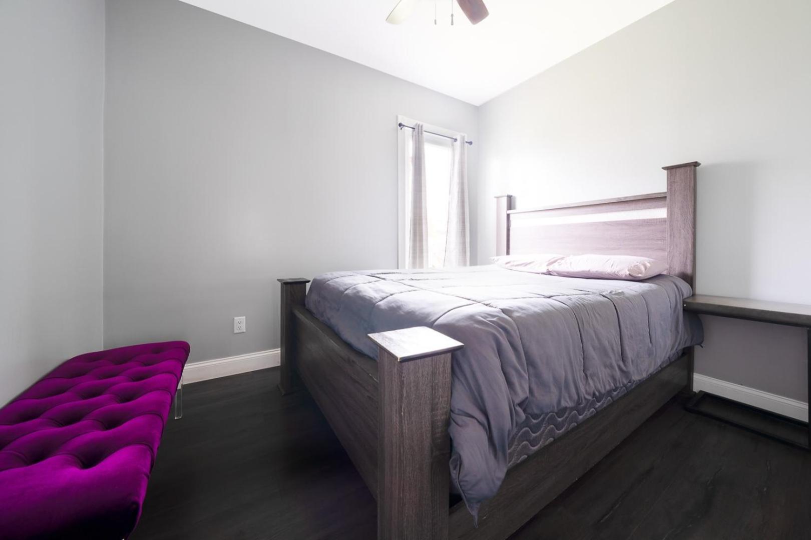 Quiet 4br Near & Casino Niagara Falls