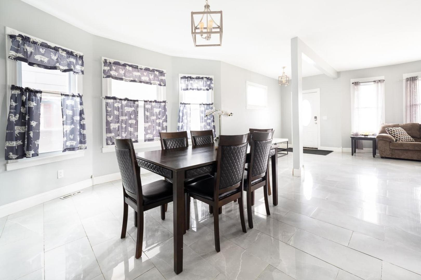 Quiet 4br Near & Casino